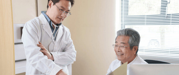 doctors discussing